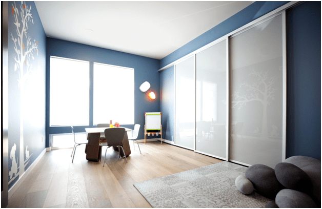 Sliding frosted glass room divider for kids study room